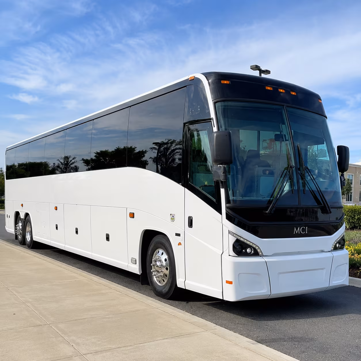 shuttle buses to broadmoor world arena and ford amphitheater in colorado springs